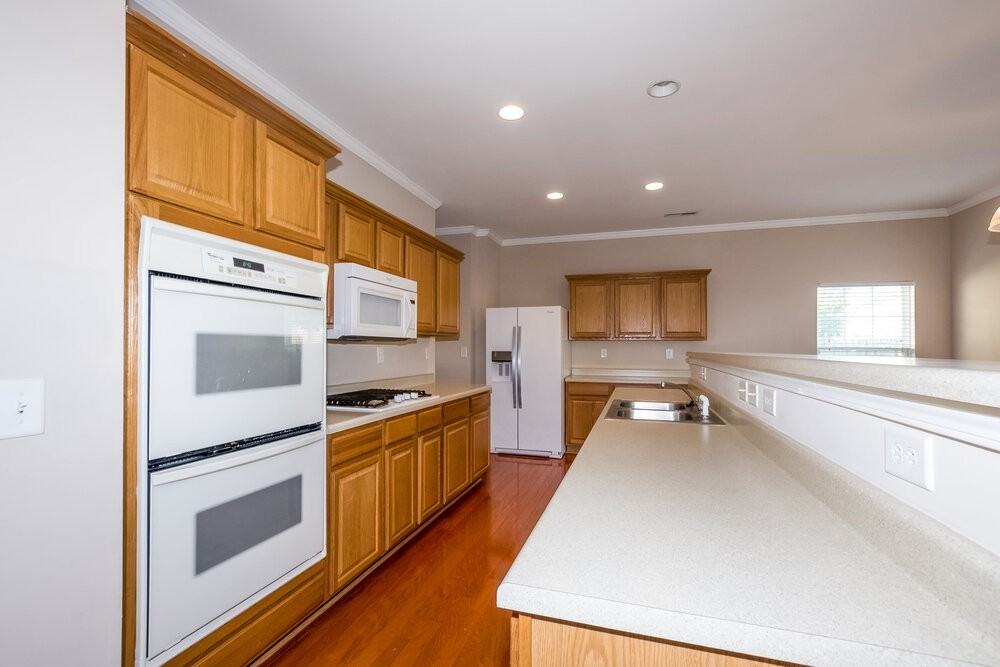 13633 Coram Pl - Photo 5 of 15