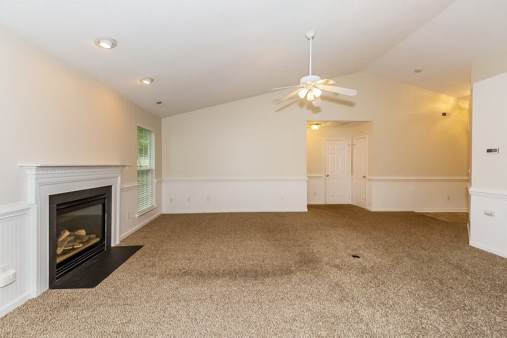 12405 Poplar Forest Dr - Photo 2 of 15