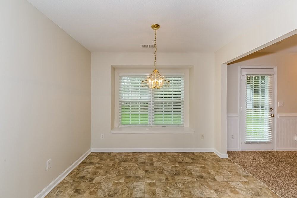 12405 Poplar Forest Dr - Photo 4 of 15