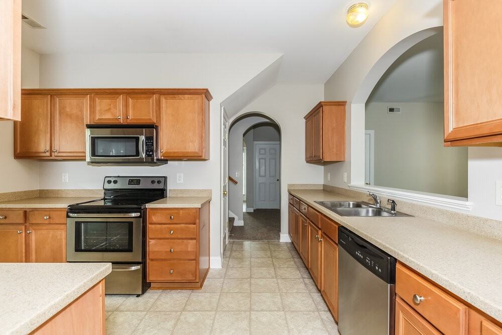 7005 Filly Dr - Photo 6 of 15