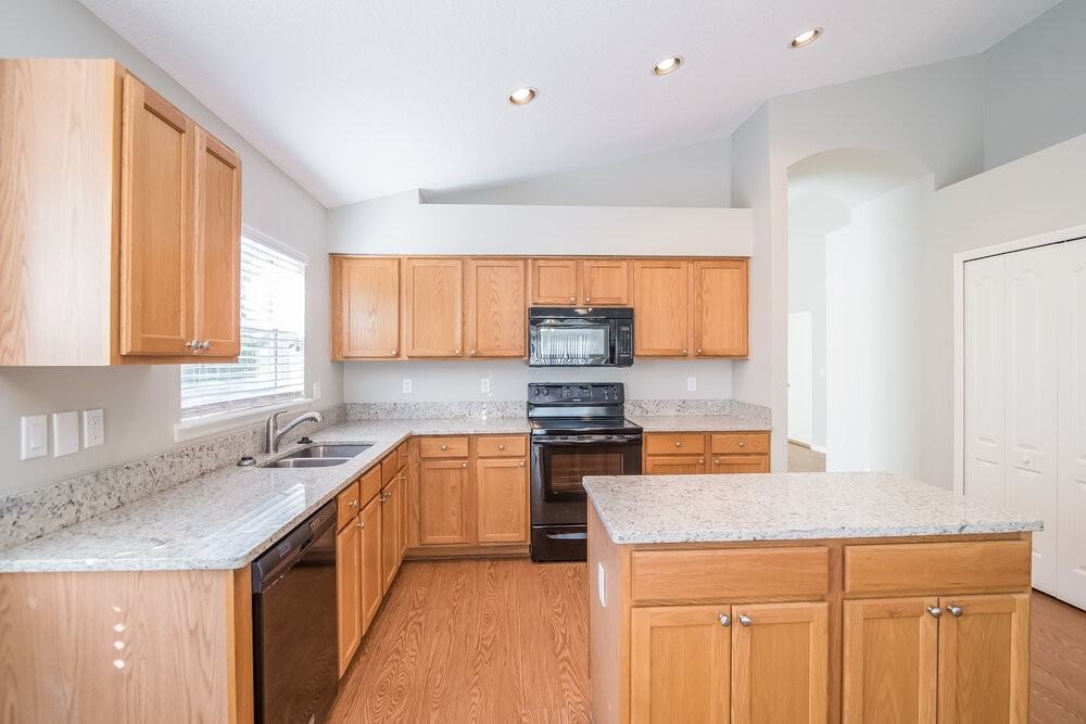 172 Afton Ln - Photo 5 of 17