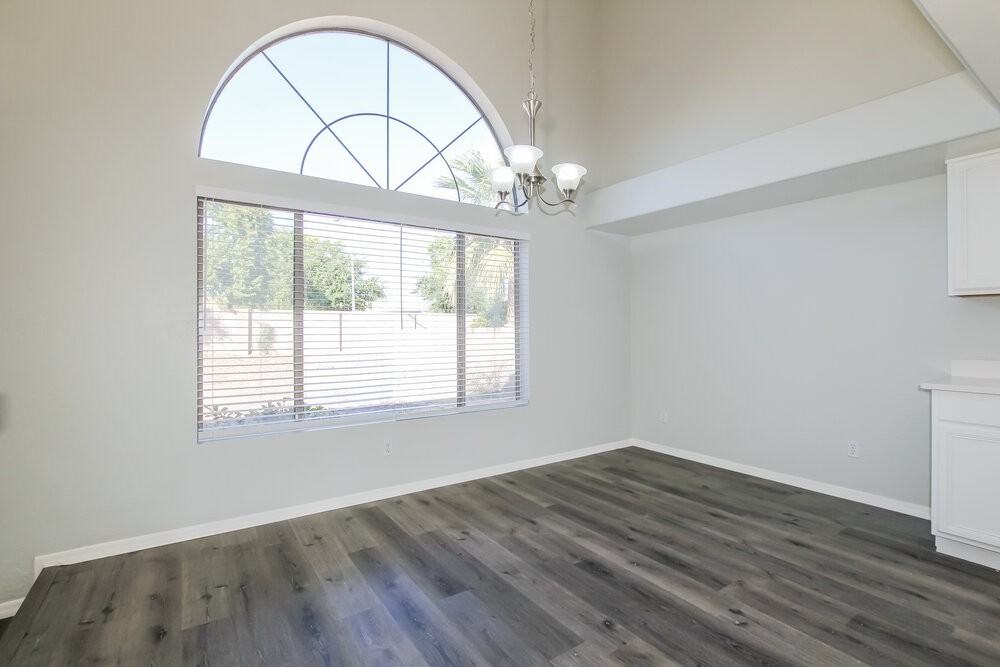 7592 W Marlette Ave - Photo 6 of 17