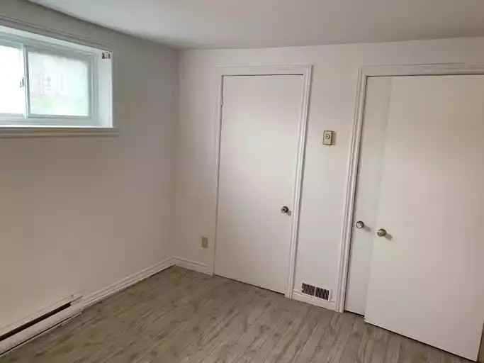 241 William St #3 - Photo 5 of 9