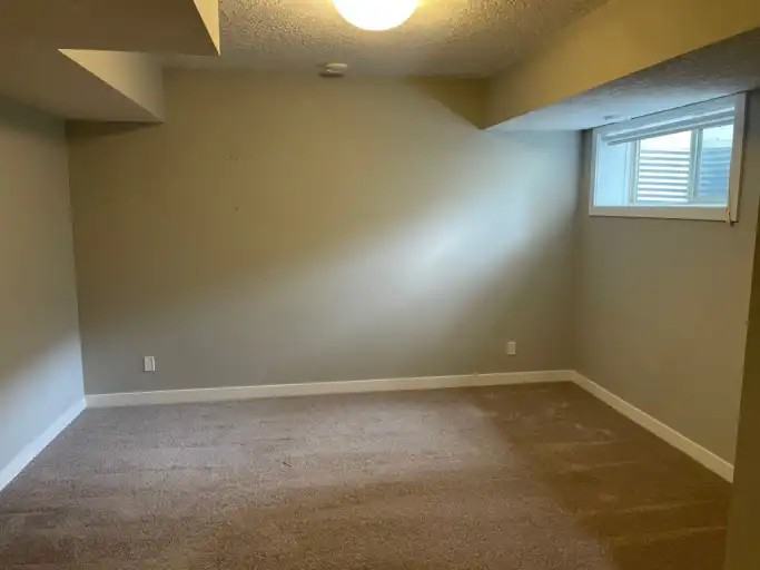 22B Banff Crt E #22B - Photo 5 of 12