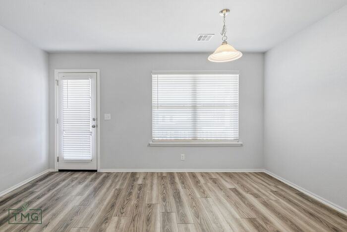 123 E Latimer St - Photo 4 of 25