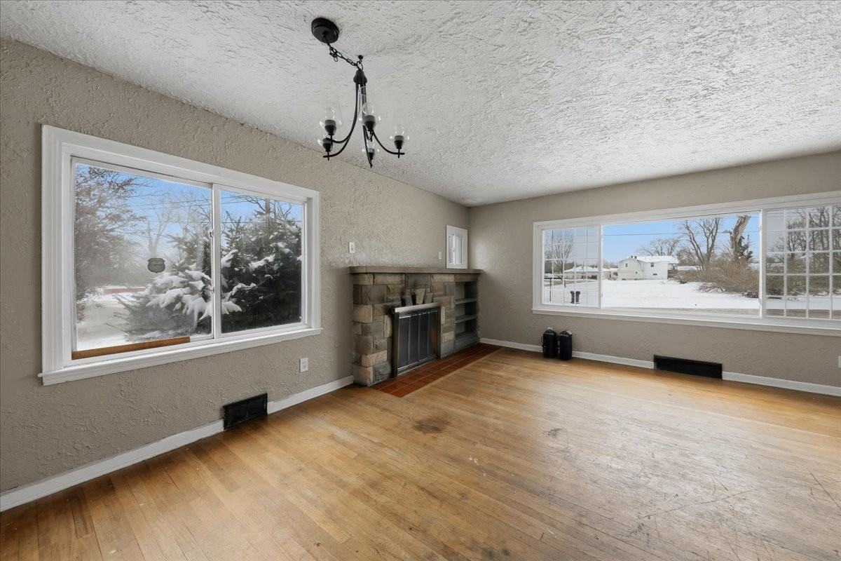 2105 Lakeview Ave #1 - Photo 2 of 27