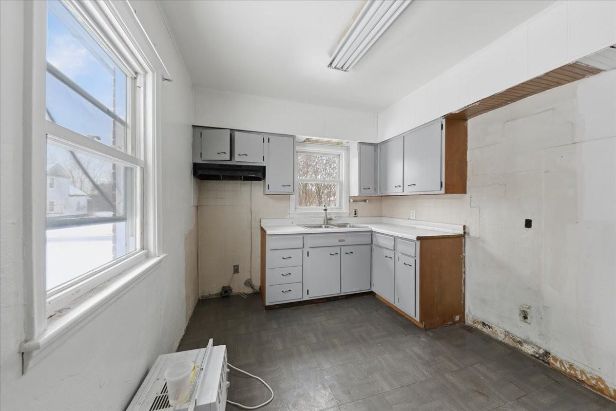 2105 Lakeview Ave #1 - Photo 4 of 27