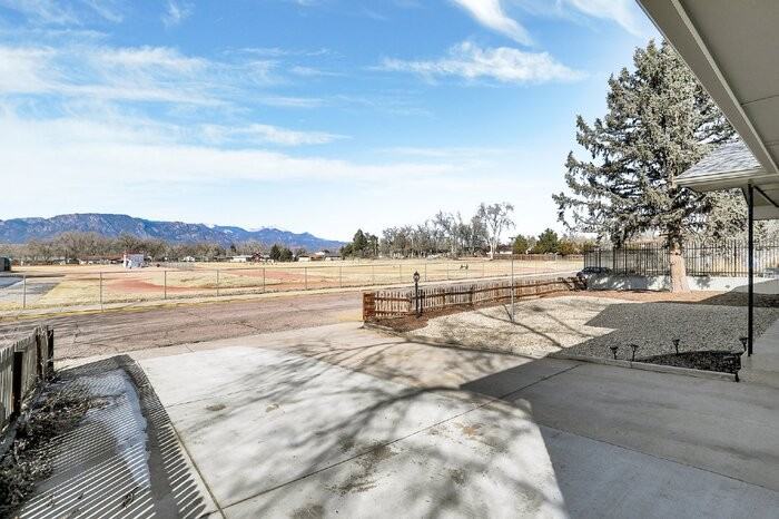 13 N Dartmouth St - Photo 4 of 29