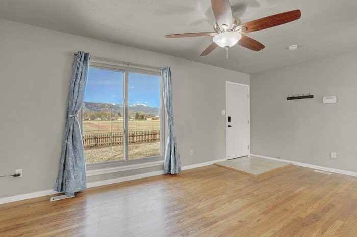 13 N Dartmouth St - Photo 5 of 29