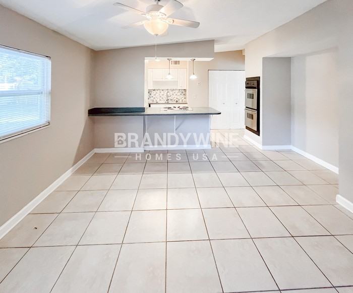 11241 Princessa Ln - Photo 5 of 23