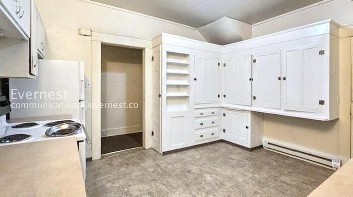 1960 Kincaid St - Photo 5 of 41