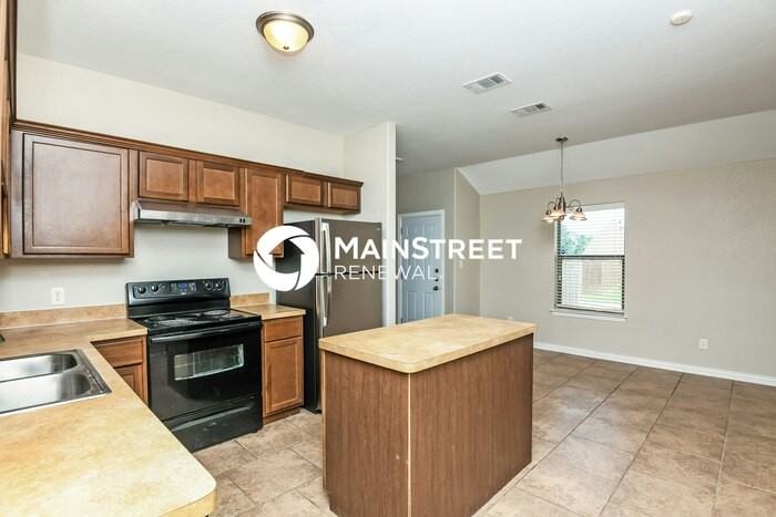 8100 Raleigh Dr - Photo 7 of 15