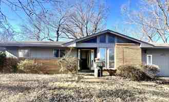 featured image of 5219 Apollo St