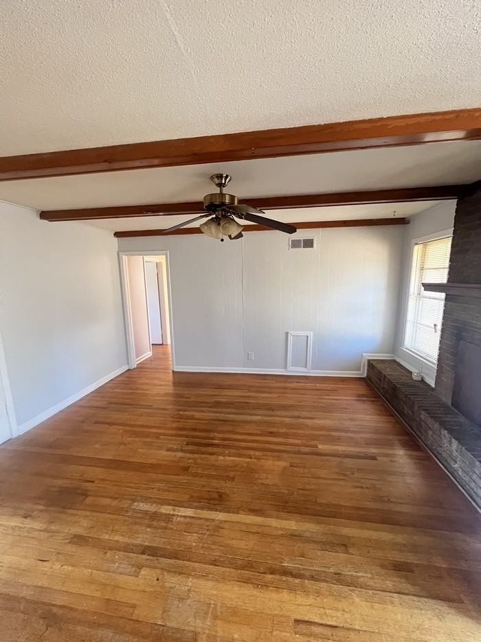 5219 Apollo St - Photo 4 of 8