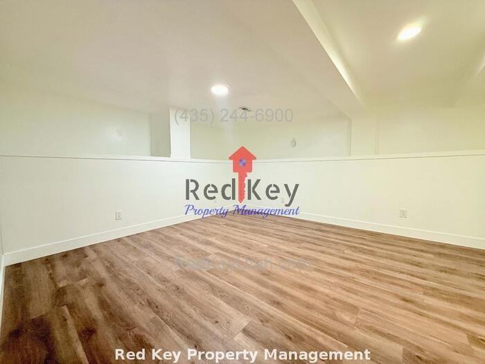 8701 W 3150 S #B - Photo 5 of 12