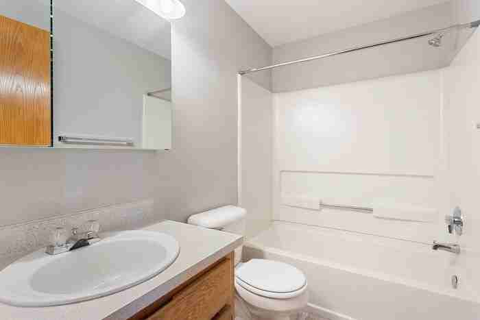 4632 Sw 156th Ave - Photo 4 of 42