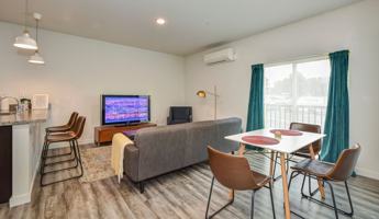 featured image of 712 Main St