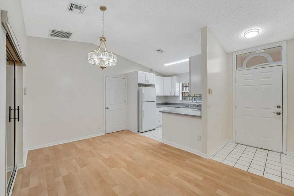 13730 Sunflower Court - Photo 6 of 8