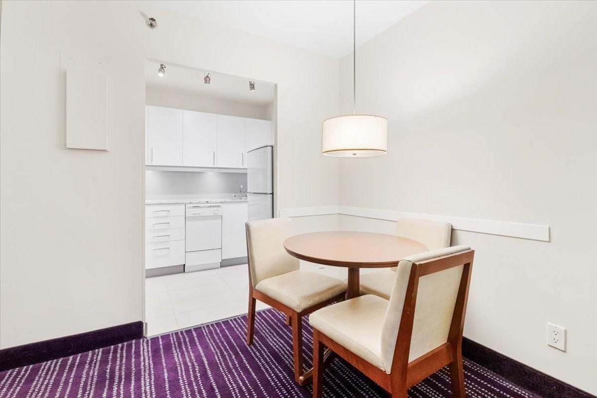 2170 Avenue Lincoln - Photo 6 of 12