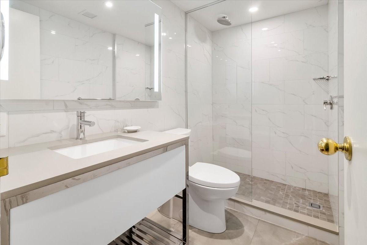 2170 Avenue Lincoln - Photo 4 of 12