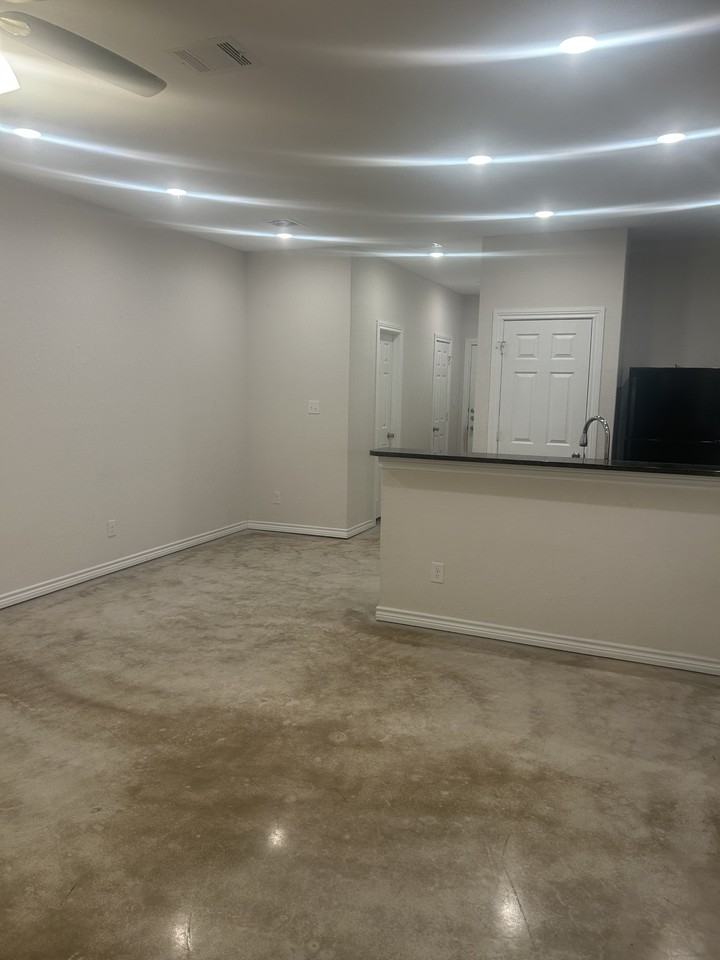 6926 Crestway Rd #3 - Photo 3 of 13