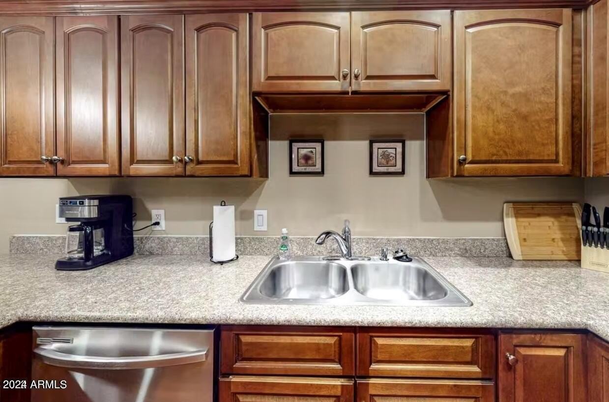 4320 S Fresno St - Photo 5 of 18