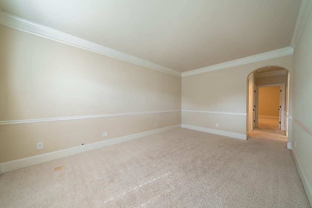 21 Sword St - Photo 4 of 50