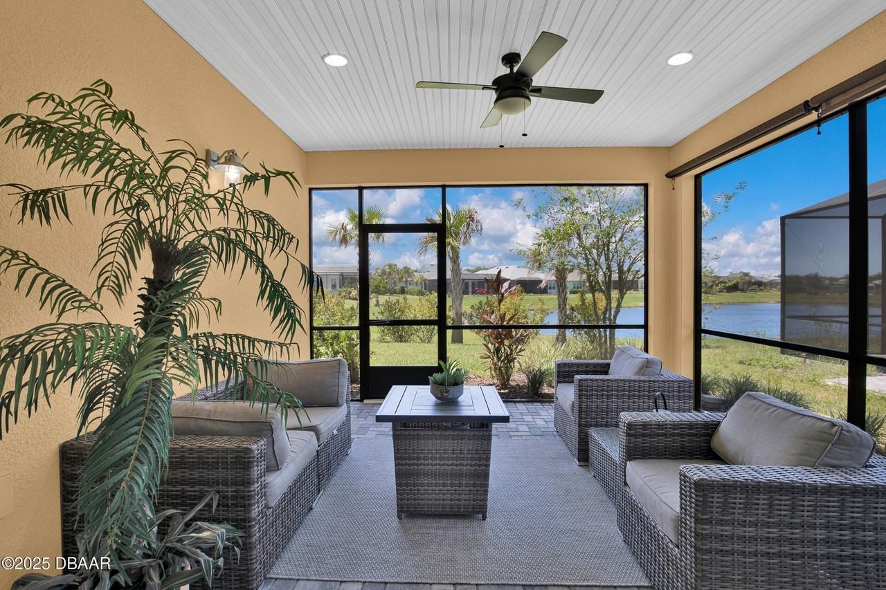 109 Salt Shaker St - Photo 4 of 42