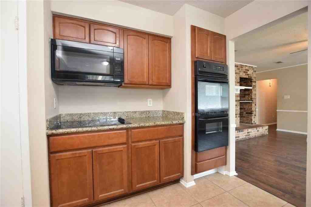 429 Briargrove Dr - Photo 7 of 17