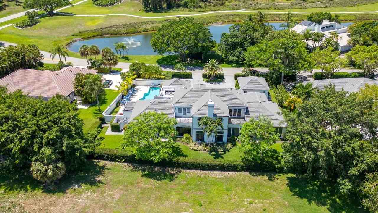 11663 Maidstone Dr - Photo 2 of 37