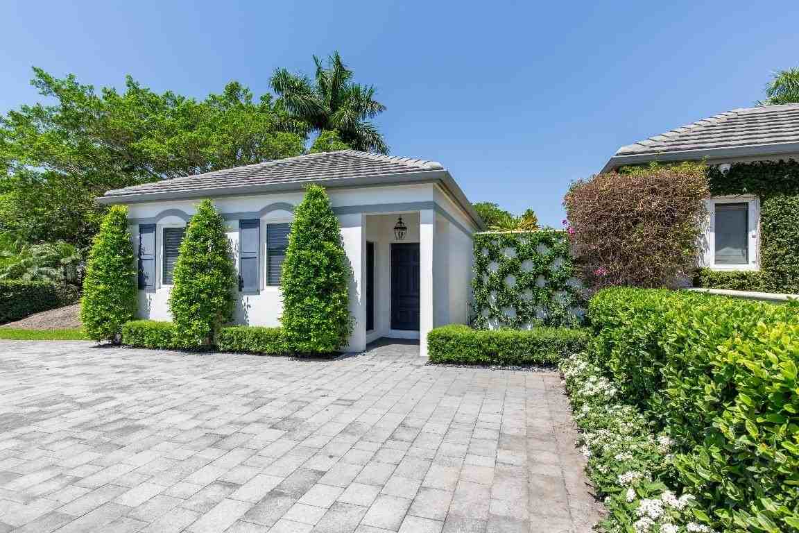 11663 Maidstone Dr - Photo 4 of 37