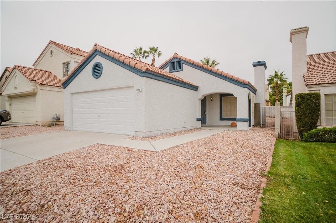 9032 Quiet Cove Way - Photo 3 of 25