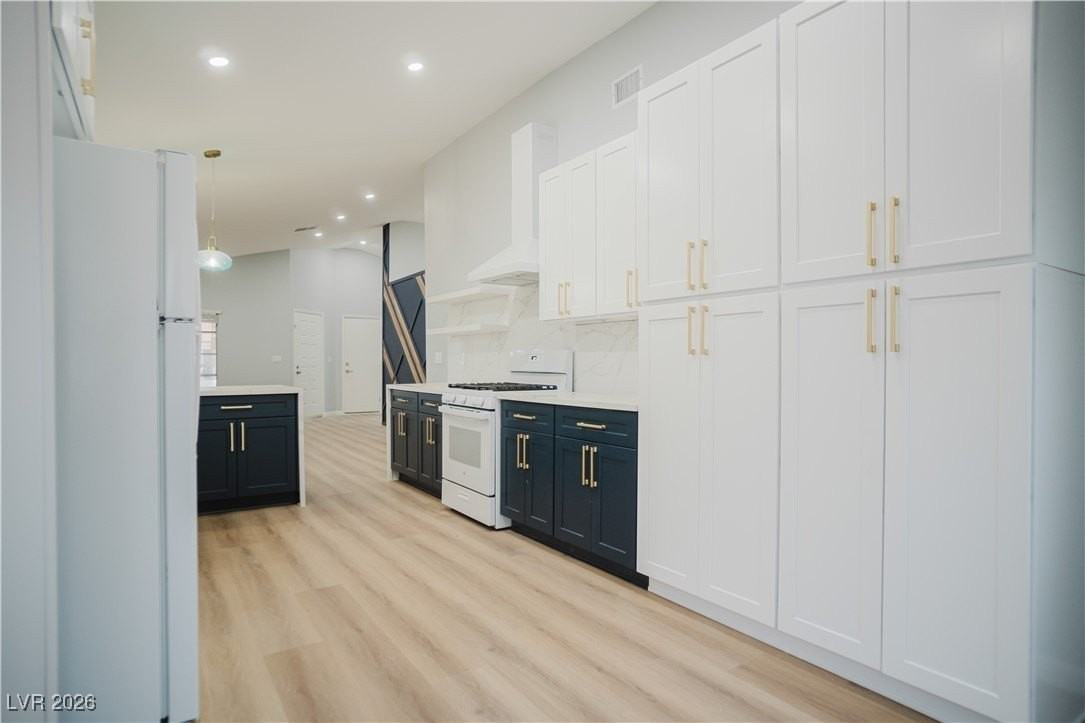 9032 Quiet Cove Way - Photo 7 of 25