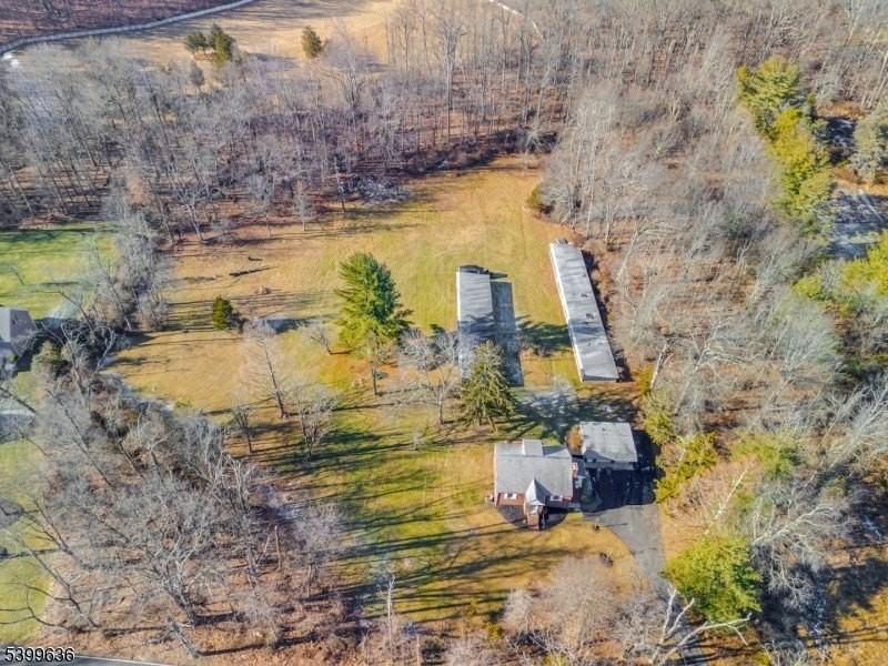 111 King George Rd - Photo 3 of 41