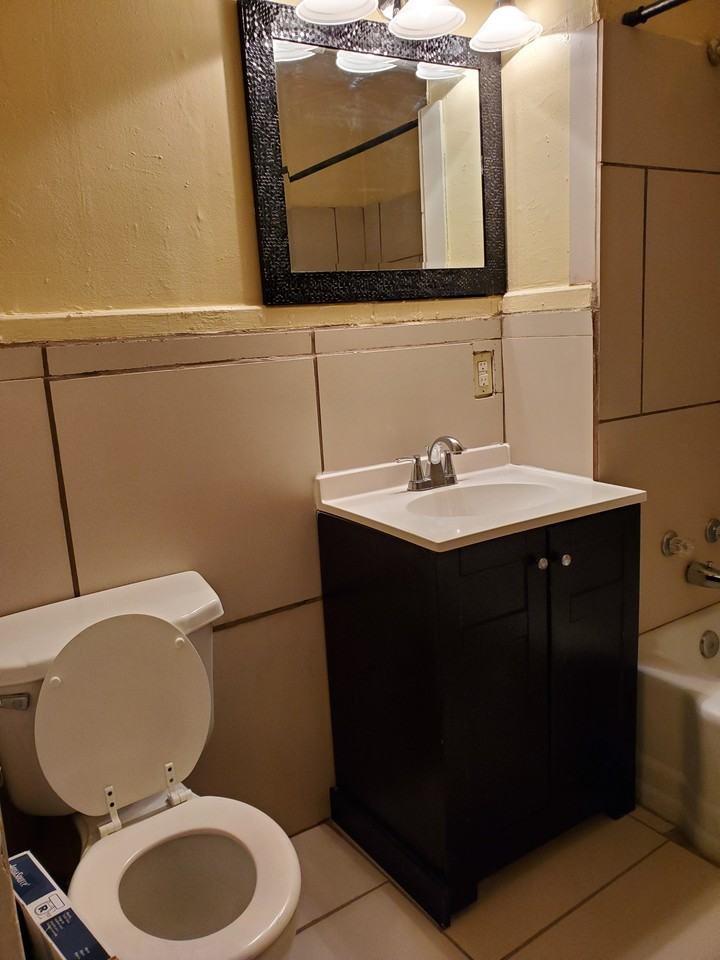 1717 Dairy St #1 - Photo 2 of 6