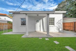 2731 Sw 24th St #2731 - Photo 1 of 1