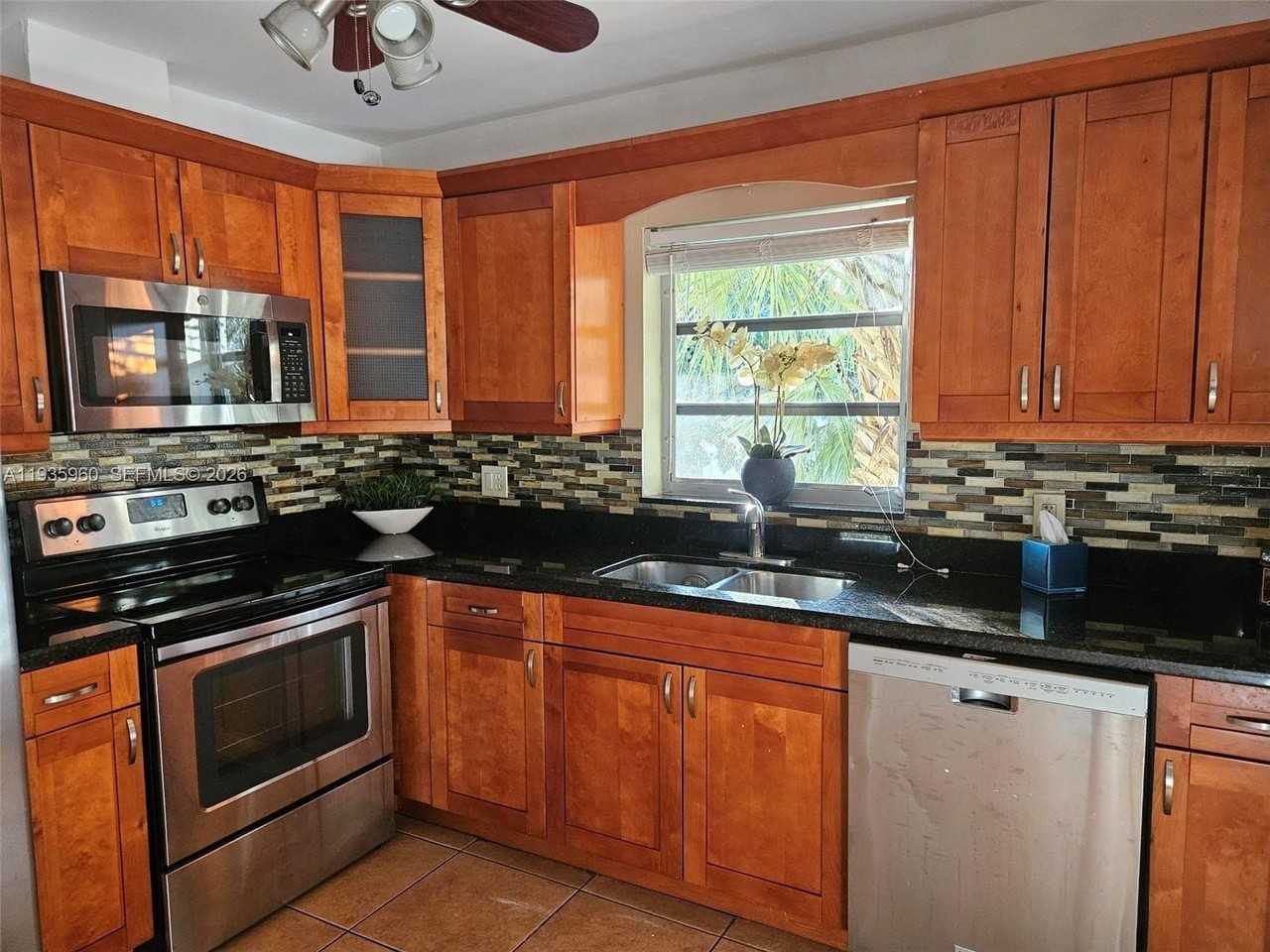 5140 Sw 40th Ave #24C - Photo 7 of 31