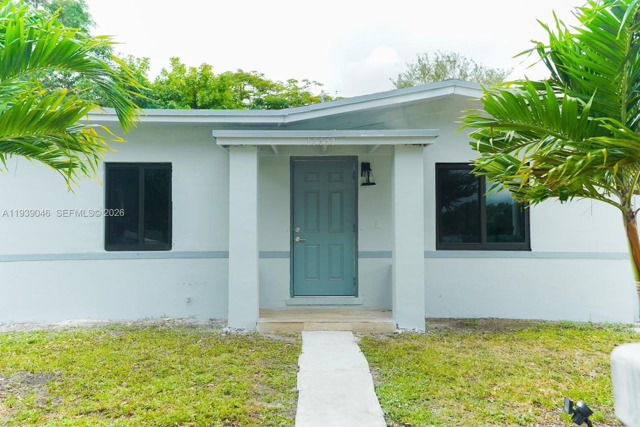 13890 Nw 5th Ave - Photo 2 of 9