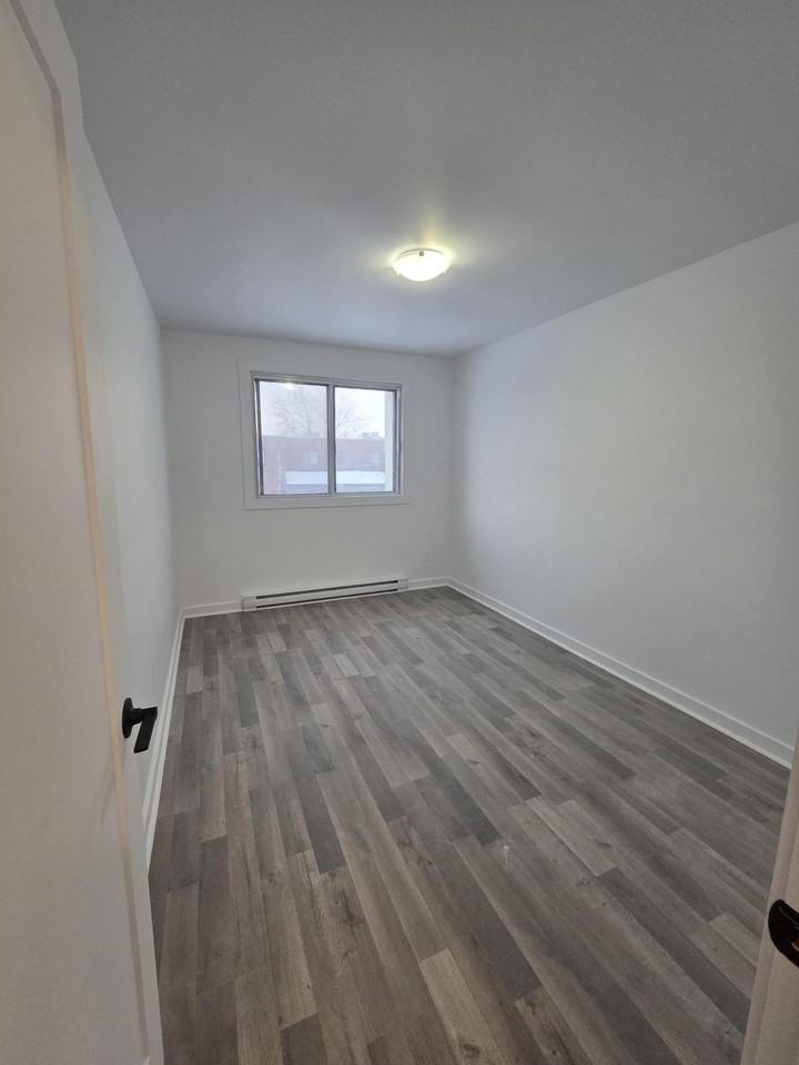 263 Rue Hurteau #1 - Photo 2 of 25