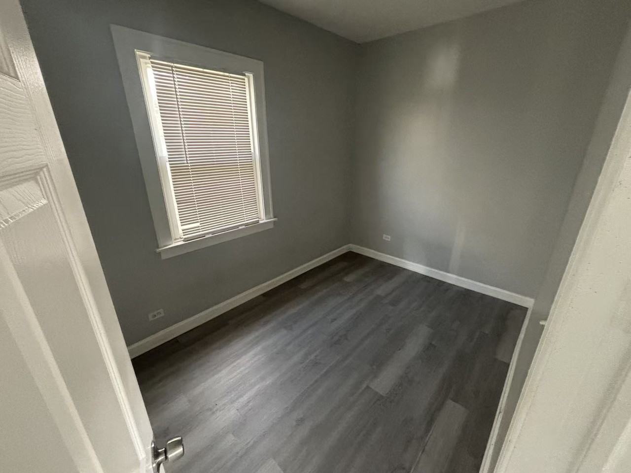 31 E 119th St #1 - Photo 3 of 6