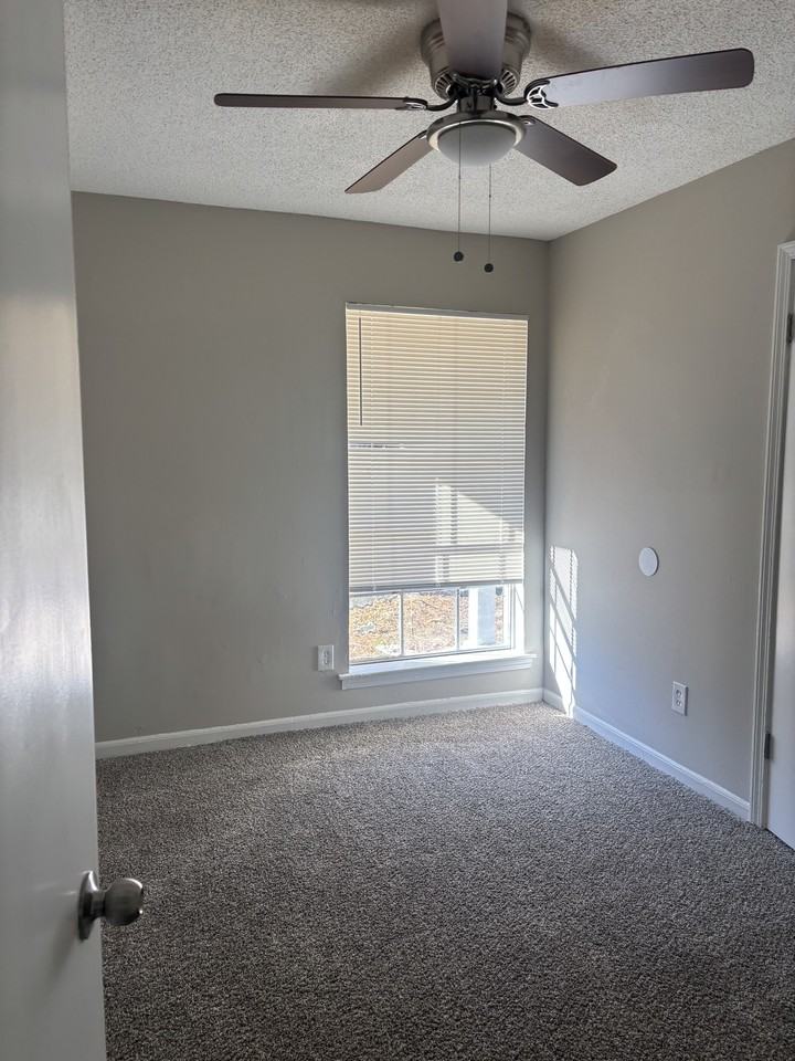 5052 Blacksmith Dr #1 - Photo 7 of 9