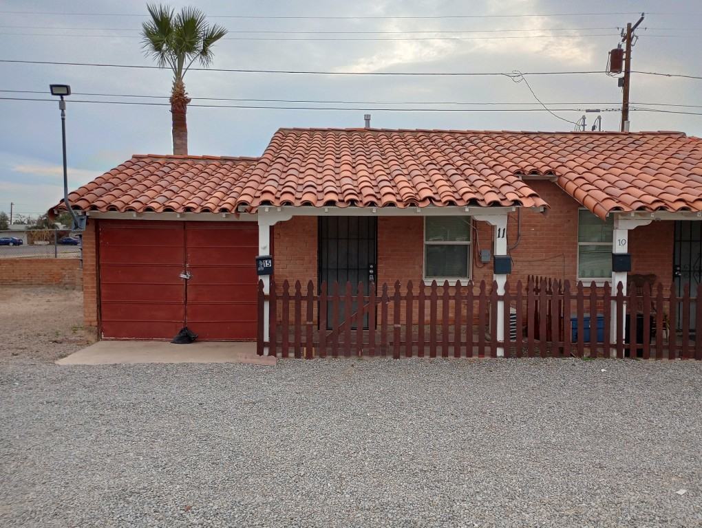 301 N Sunshine Blvd #11 - Photo 4 of 4