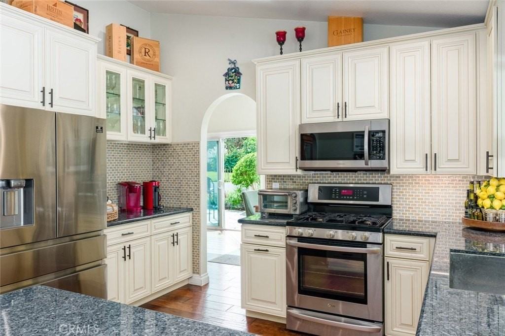 401 Onda - Photo 7 of 38