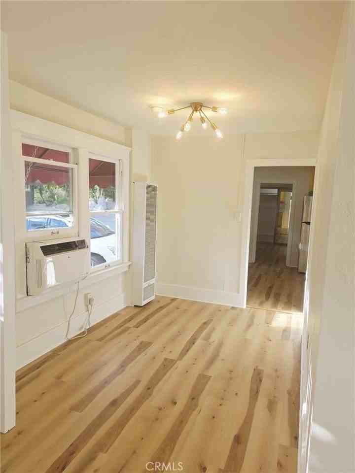 533 Sturtevant Dr #A - Photo 6 of 34