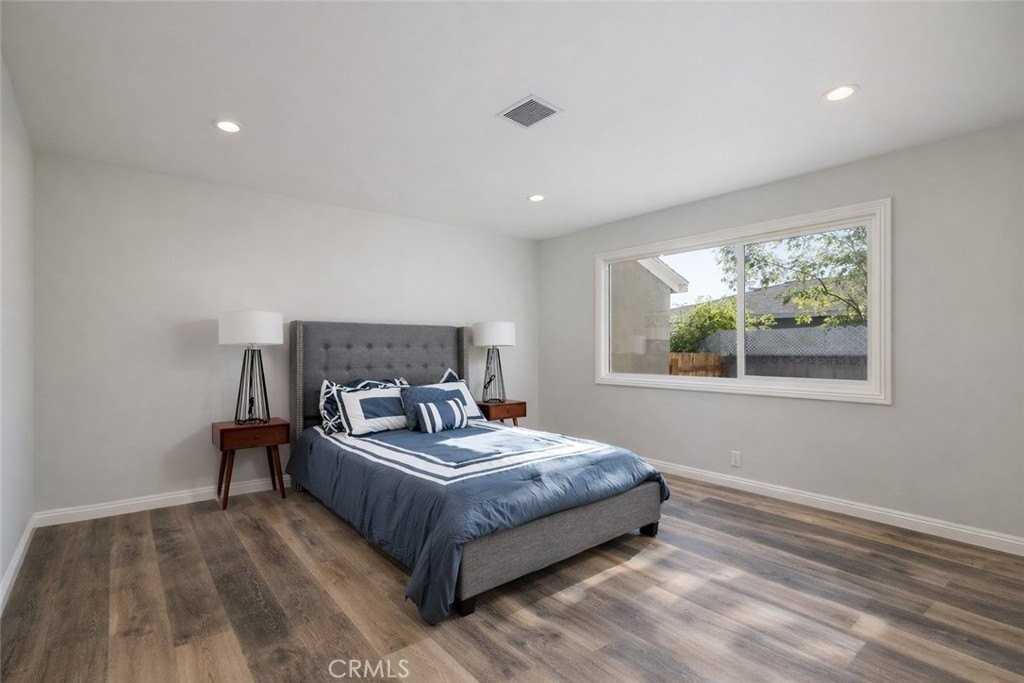 6441 Amigo Ave - Photo 6 of 13