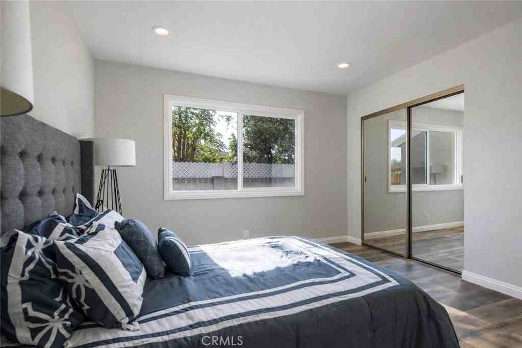 6441 Amigo Ave - Photo 7 of 13