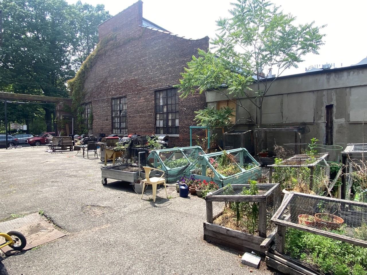 5 Delevan St #2G - Photo 6 of 9