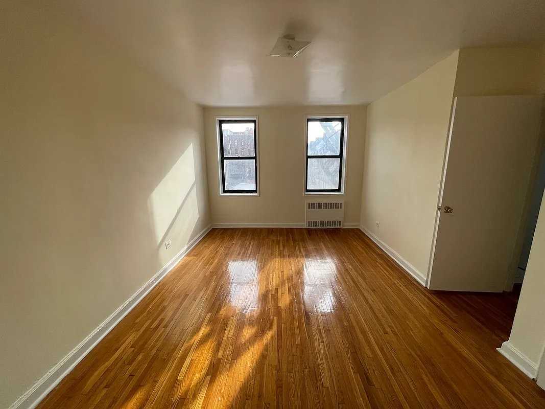 8710 37th Ave #203 - Photo 4 of 8