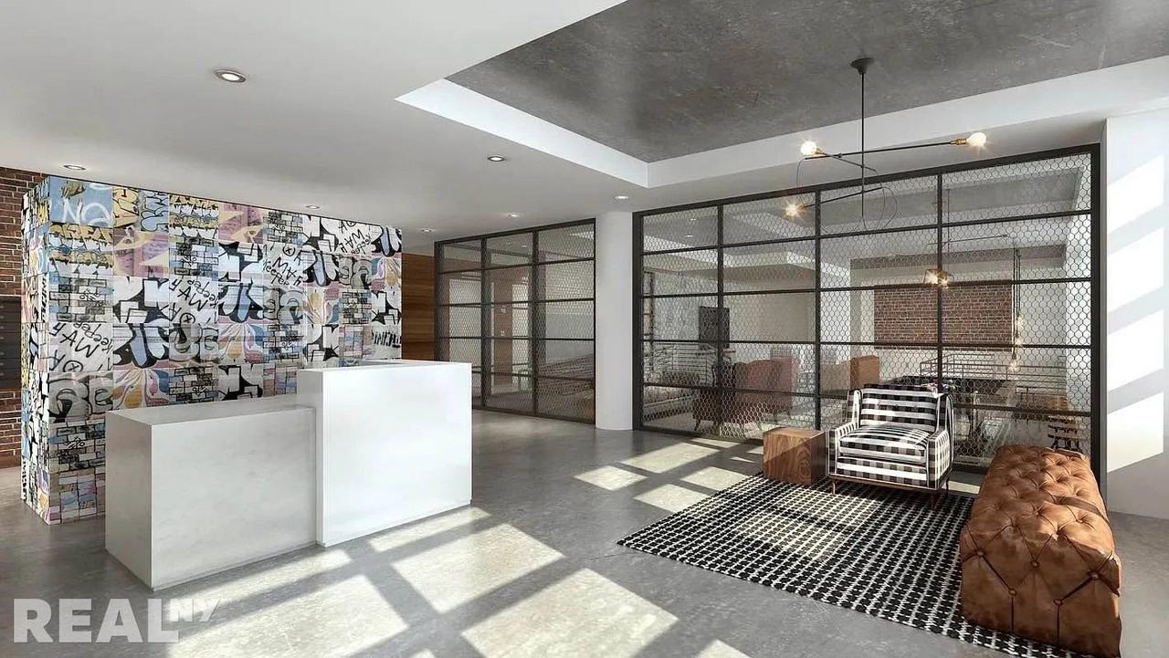 E Houston St #6A - Photo 6 of 9