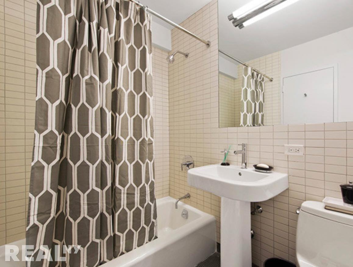 E 39th St #3QA - Photo 4 of 4